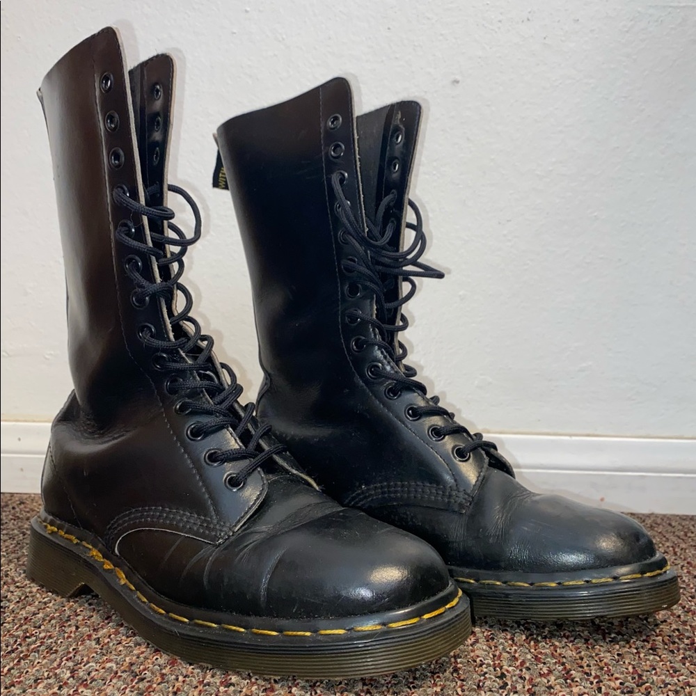 RARE DR MARTENS MADE IN ENGLAND 1914 14 EYE BLACK LEATHER LACE UP BOOTS 🥀🍄